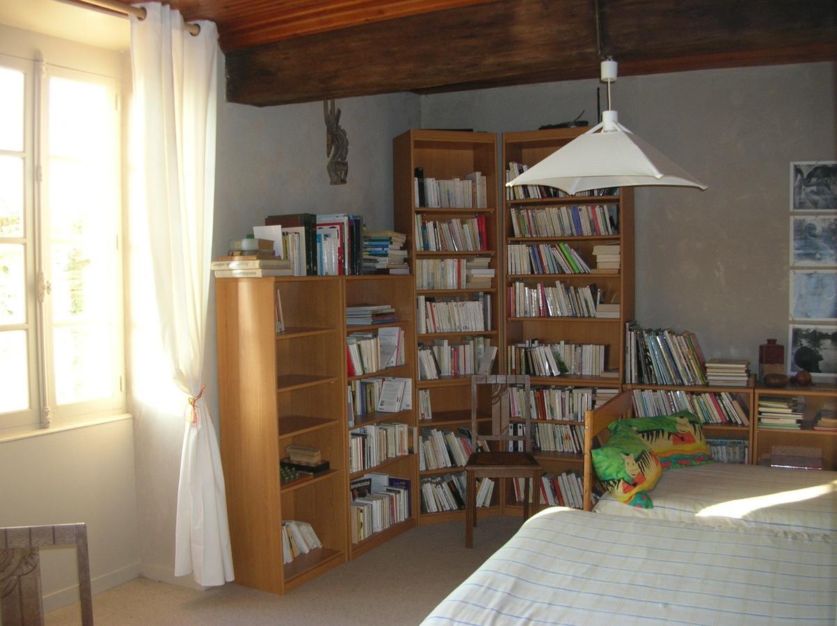 B&B "Les Remparts" Vouvant Habitación foto